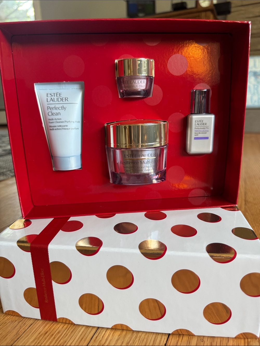 Estée Lauder skin care boxed set